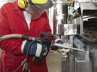 Виїзна очистка сухим льодом #1